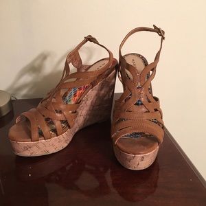 light brown wedges